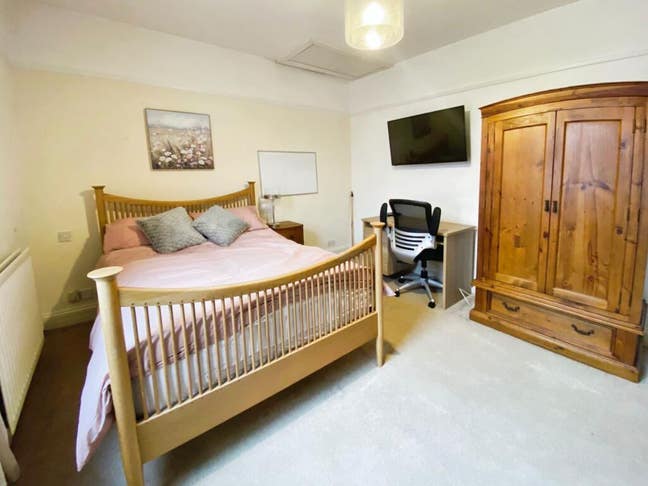 Double room near centre of Carlisle  Main Photo