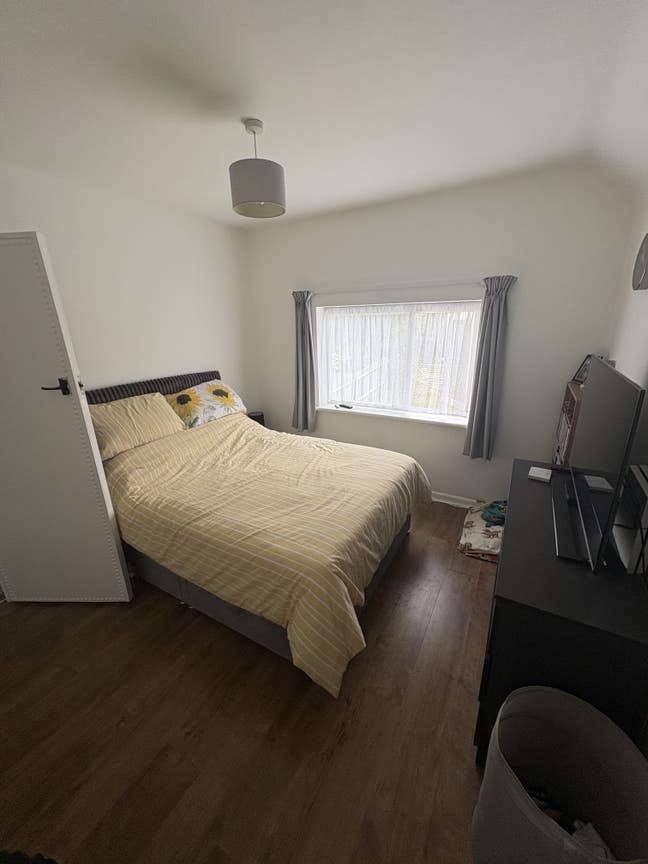 Double room to rent  Main Photo
