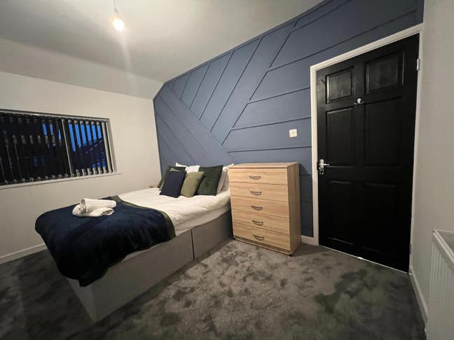 Newly Refurbished - Heart of Smethwick - Main Photo