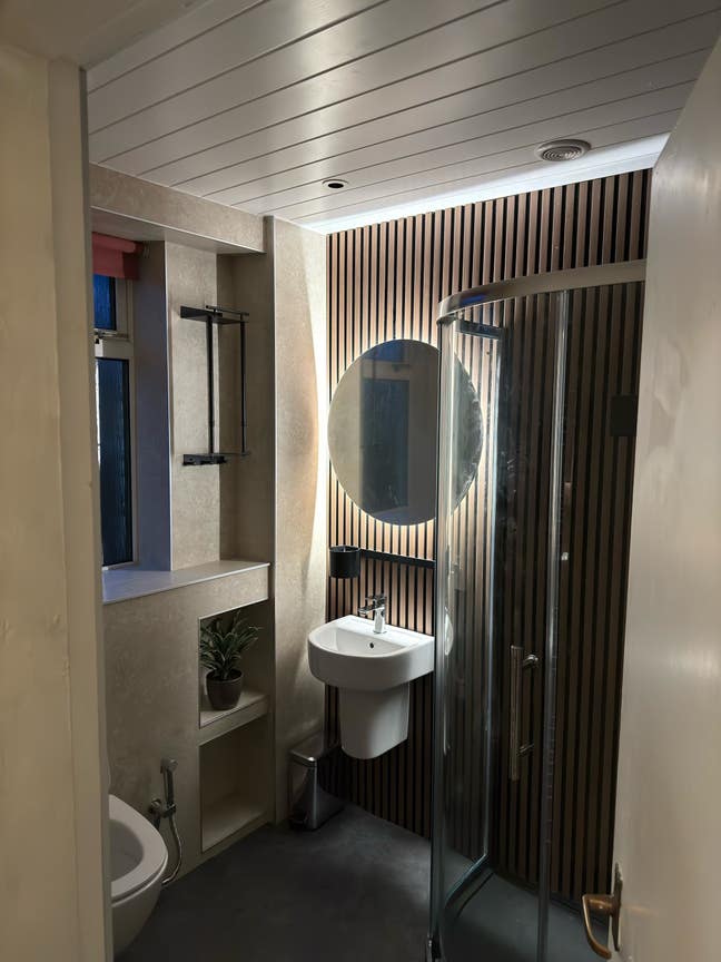 Double bedroom with en-suite Main Photo