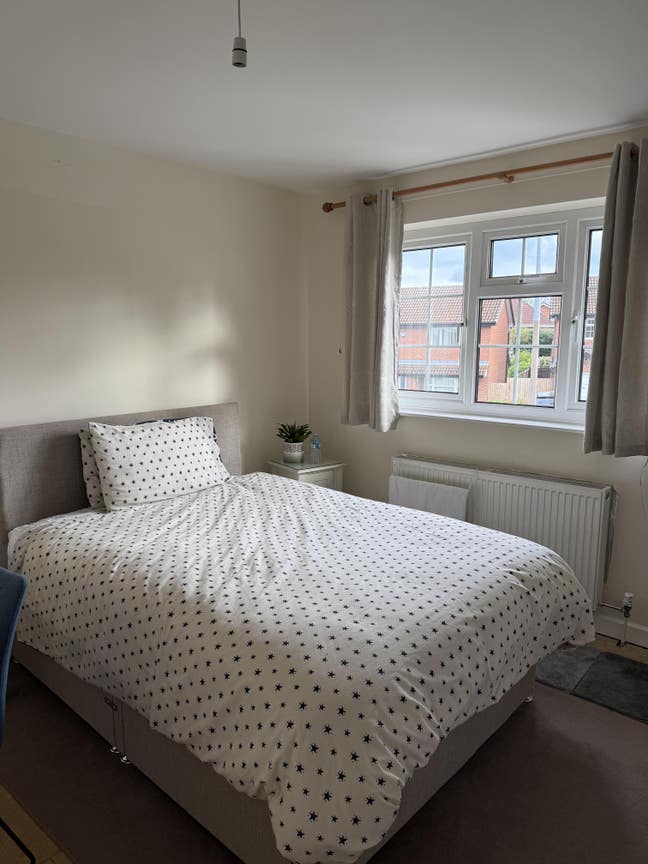 Solihull/Knowle (Jc 5 M42) ideal JLR,HS2 *Mon-Fri* Main Photo