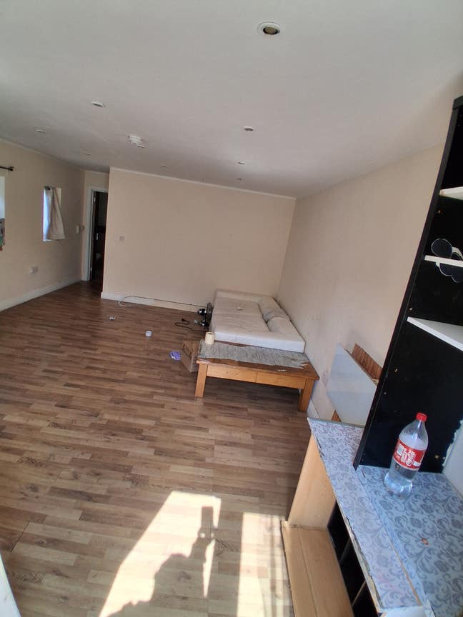 1 bedroom self contained dwelling Main Photo