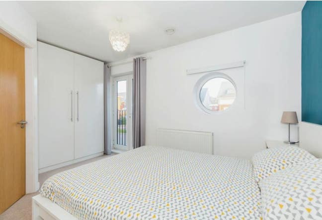 En suite room available in Ashton bank way  Main Photo