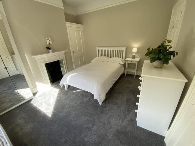 Professional House Share En/suited Main Photo