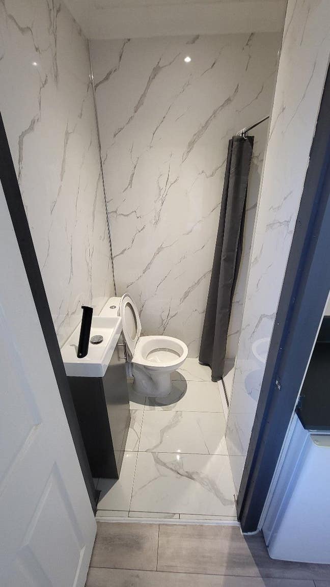 Double Room En-Suite - Double Mattress All Bills Main Photo