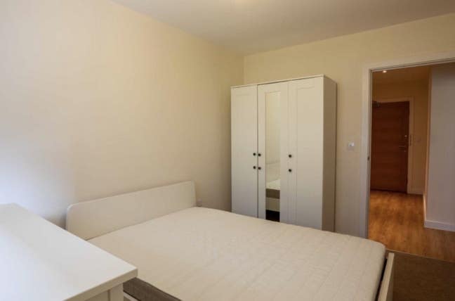 Double room for rent, ground floor apartment Main Photo