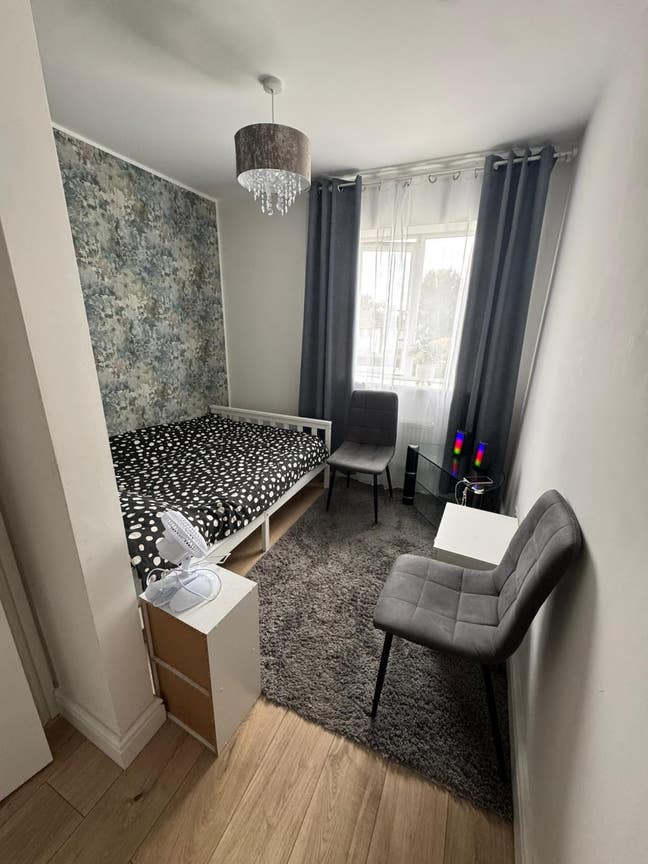 Newly redecorated clean and cozy house Main Photo