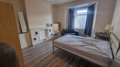 House Share Welbeck Rd Bills Inc Main Photo