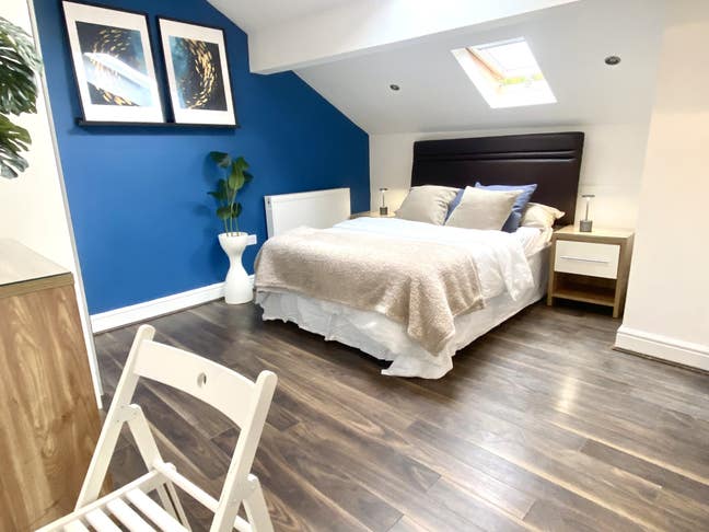 Double room close to Heaton Park Main Photo