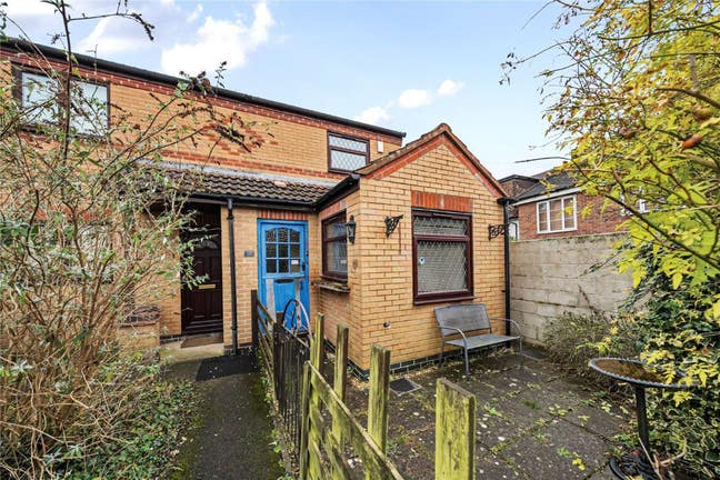 Luxury 3 bed house, fully refurbished Main Photo