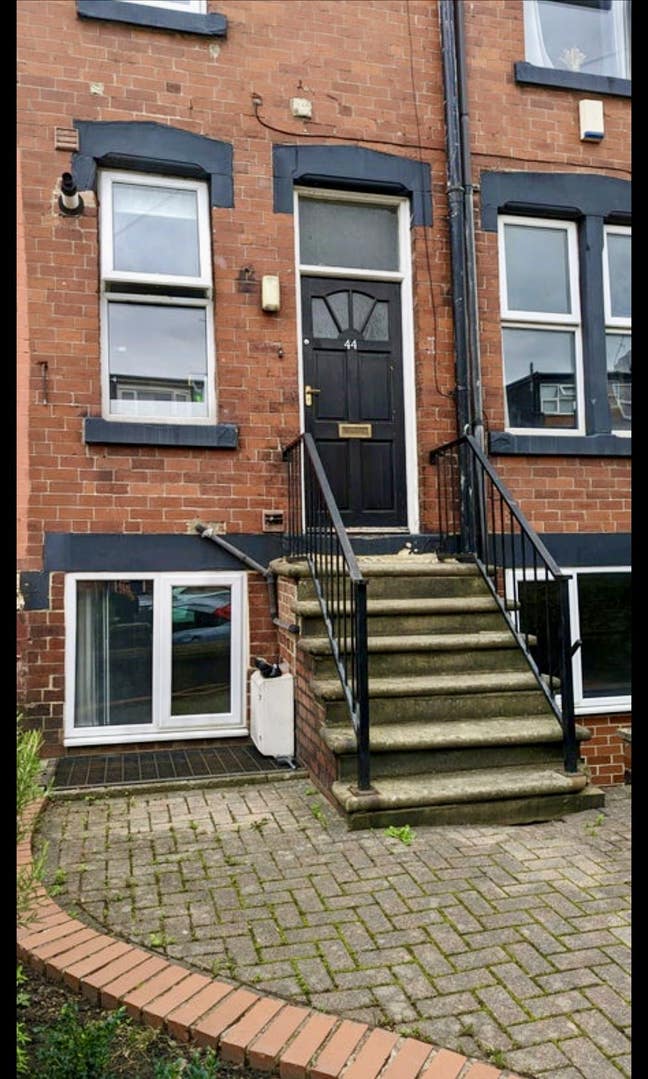 One bedroom available! £490 all in! Main Photo