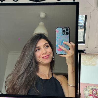 Professional Female seeks a double room Main Photo