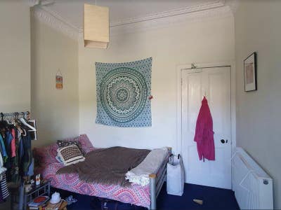 Lovely Room in a Chilled Flat Main Photo