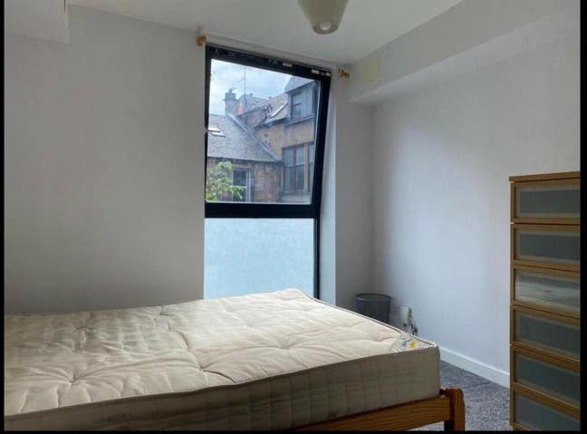 2 rooms for rent  Main Photo