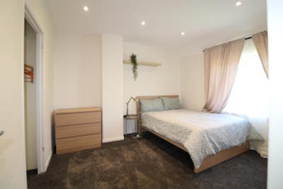 ⭐⭐⭐Gorgeous Double bedroom in Headington⭐⭐⭐ Main Photo