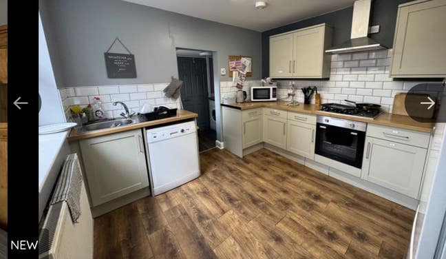 Spacious rooms to rent close to hospital and town  Main Photo