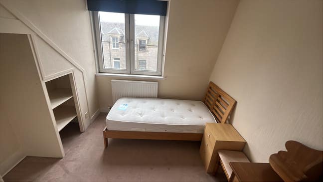 Single bed room for rent  Main Photo