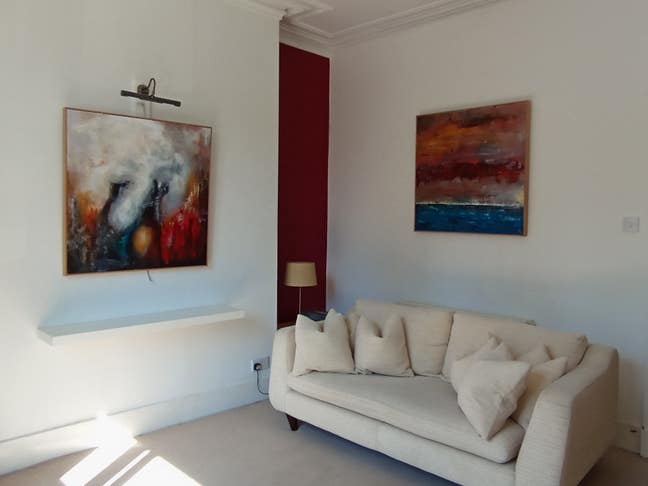 Room to rent in Rosemount (whole of flat) Main Photo
