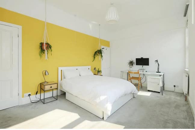 Large double room for short term let from 18 Sept Main Photo