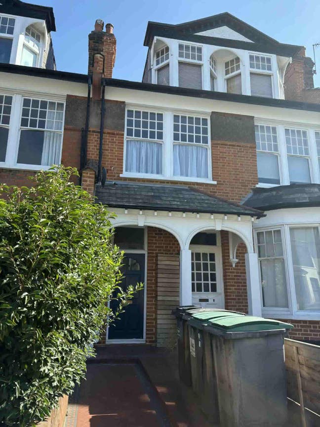 Large Airy Double Room in Muswell Hill!!!  Main Photo