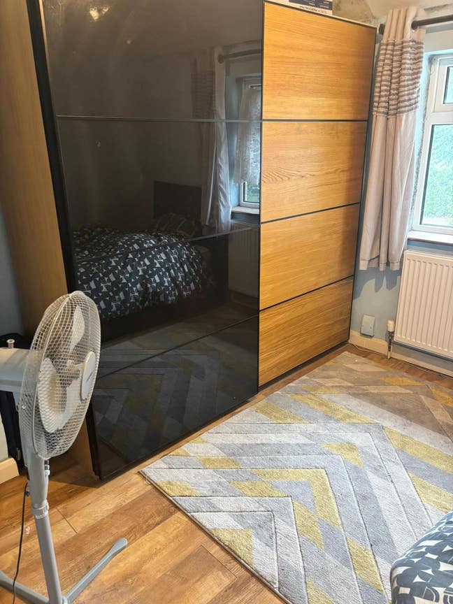 Single room available  Main Photo