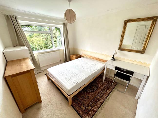 Two double rooms in the heart of Cranfield Main Photo