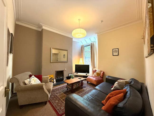 4 Student Rooms in Fallowfield; All Bills Included Main Photo