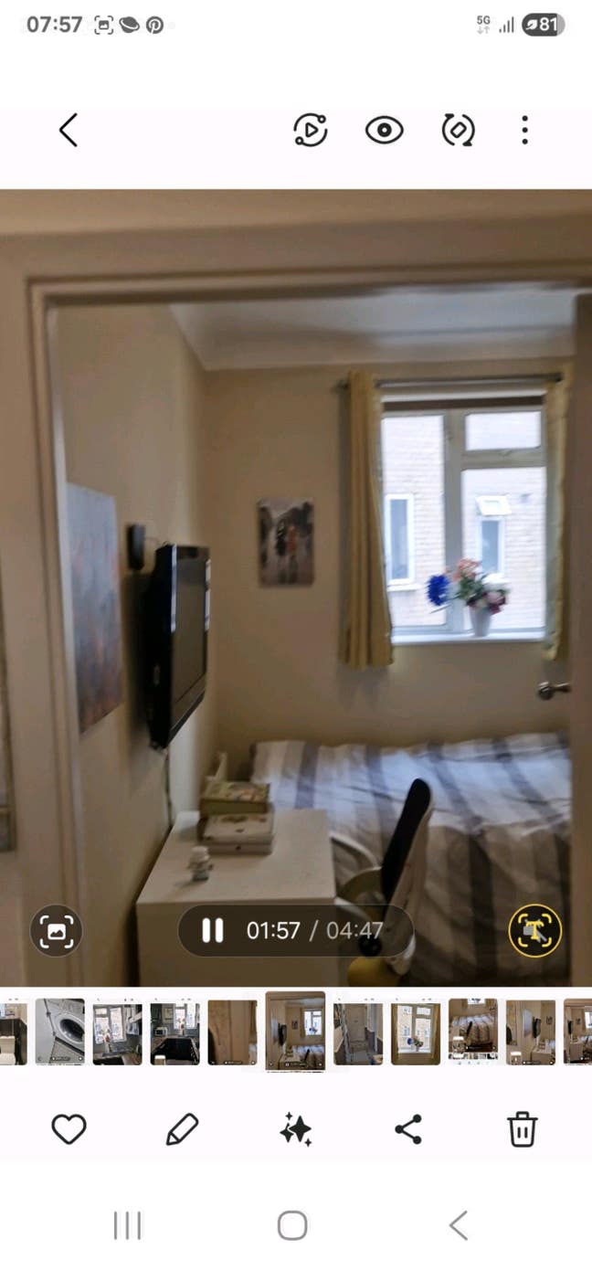  Spacious  Super Room  Baker St. Main Photo