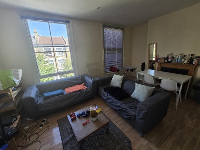 1 large room to let in Archway - move in 9th Sep Main Photo