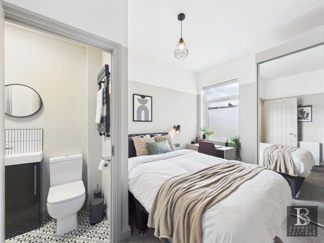 Exceptional rooms! 😍 Close to town centre Main Photo