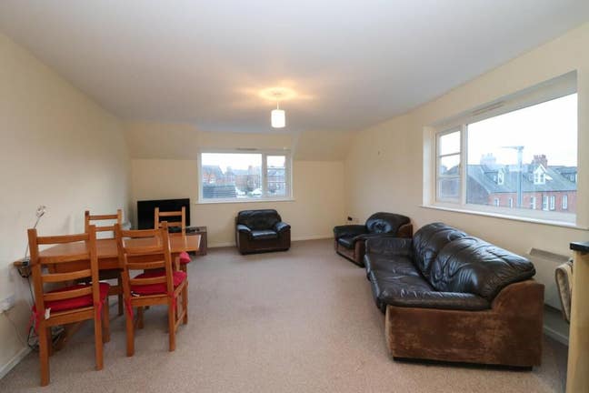 2-Bedroom Flat to Rent – The Sawmills Main Photo