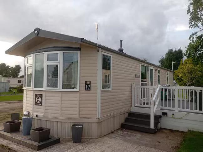 Whole Static Caravan – Ideal for Contractors/share Main Photo