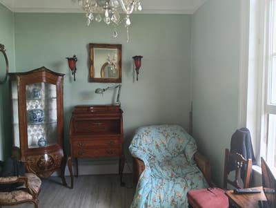 Lovely room on the seafront Main Photo