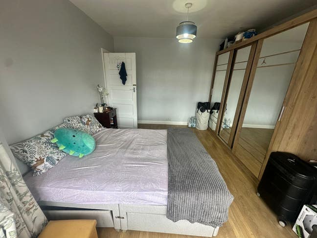 Couple room available  Main Photo