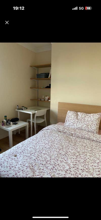 New - Double room all bills included  Main Photo