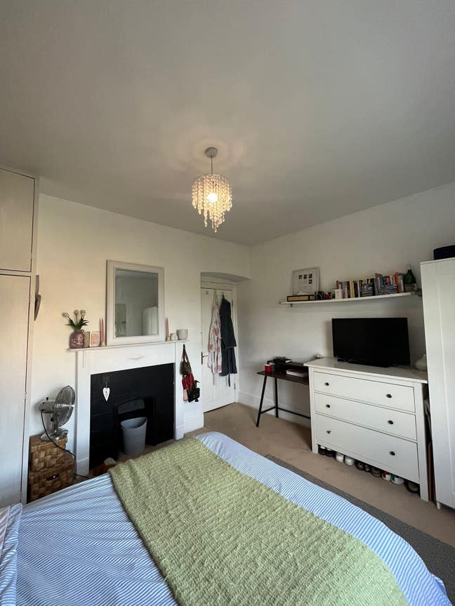 Double Room to sublet in Southfields Main Photo