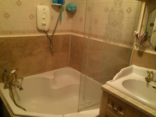 Short let one bed flat (all bills included) Main Photo