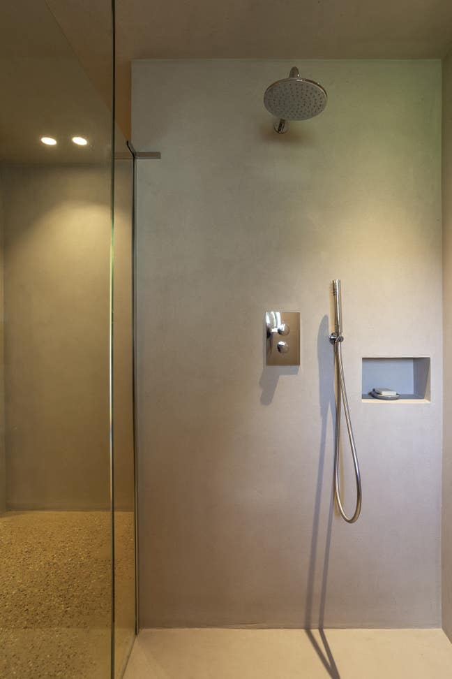 Luxury house with 3 en-suite rooms  Main Photo
