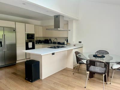 1 Lovely double rooms Main Photo