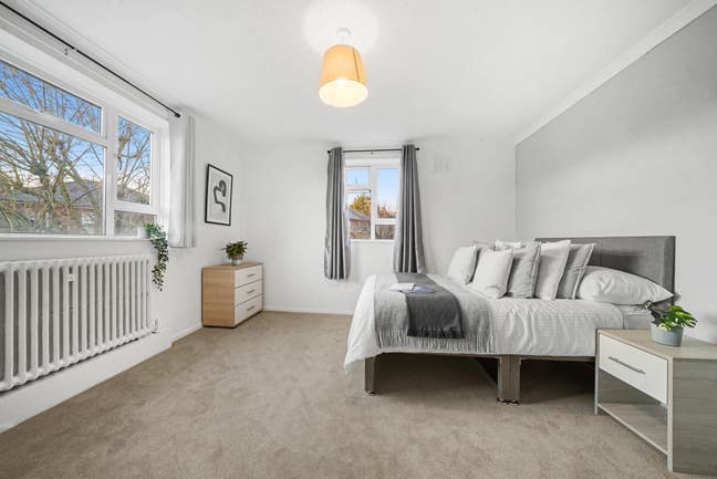 ⭐️ brand-new four bed flat minutes from tube ⭐️ Main Photo