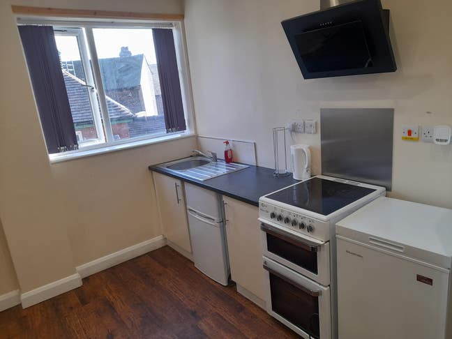 ST6/Studio Flat. On Site Gym! Main Photo