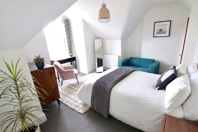 Spacious Room | En-suite | All Bills Included Main Photo