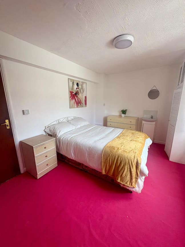 Spacious rooms in friendly Willenhall houseshare  Main Photo