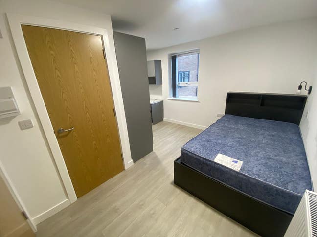 Student Studio Flat *All Bills Included* Main Photo