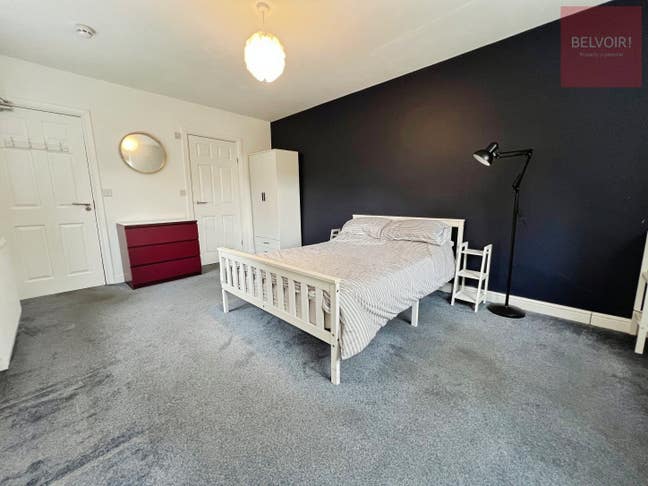 Town Centre Double Furnished Rooms with En-Suites  Main Photo