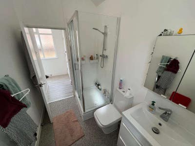 Park Street Room Available Main Photo