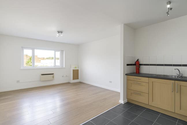 Newton Heath 2 Bed Flat – £775pp DSS Only Main Photo