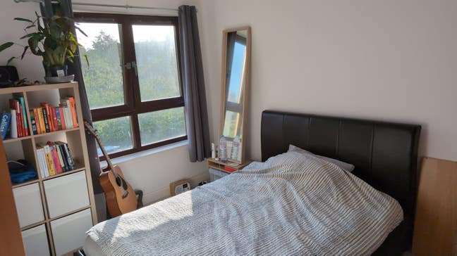 Second floor double room with En-suit Main Photo