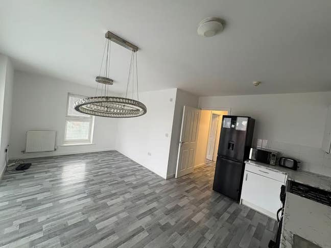 2-Bedroom Flat in 2-Bedroom Flat - £2,500 PCM Main Photo