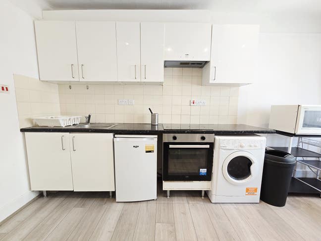 Three Bedroom flat in Fitzrovia Main Photo